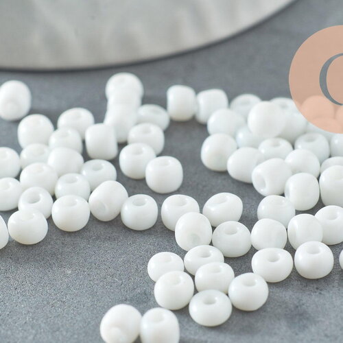 Grosses perles rocaille blanc 4mm, x 10gr (g3819)