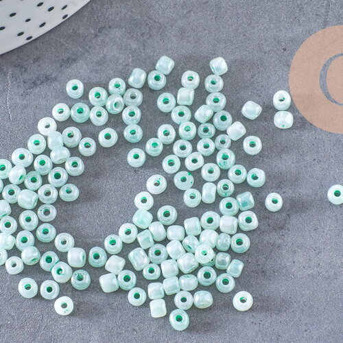 Grosses perles rocaille vert nacré, perles rocaille vertes, vert opaque, diamètre 4mm x 10gr (g3815)