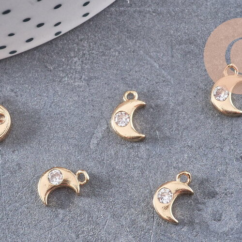 Pendentif petite lune laiton doré zircons, pendentif doré avec cristaux pour création bijoux, x1 (g7046)