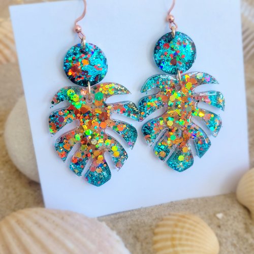 Boucles d oreille resine et paillettes
