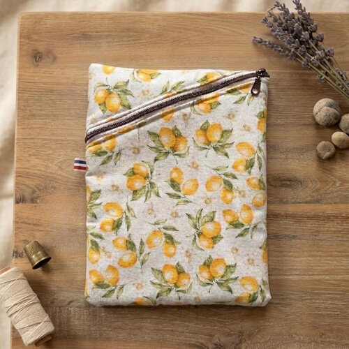 Pochette livre et tablette 23x29 cm fait main | housse livre broché, ipad et tablette | fermeture zipée cousue en biais création artisana