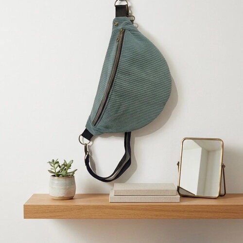 Sac banane velours côtelé  vert tendance | accessoire mode fait main | style streetwear chic | série limitée  fermeture éclair bronze