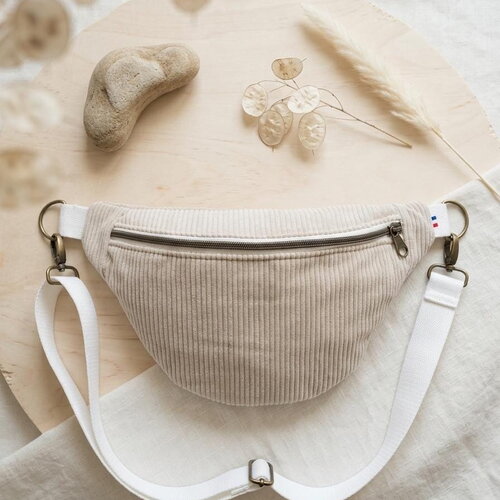 Sac banane velours côtelé écru fait main cadeau femme | idée originale artisanale | accessoire unique en série limitée bohème chic
