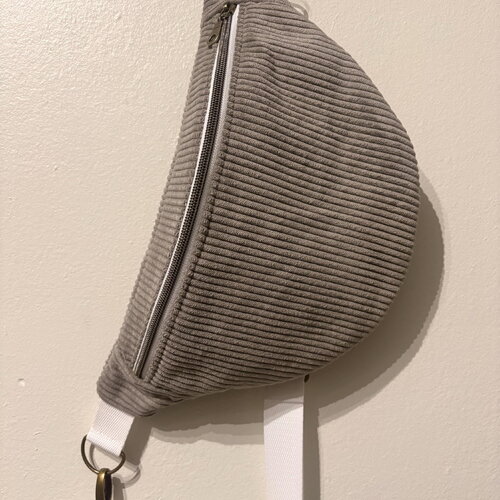 Sac banane en velours côtelé fait main en france | banane femme tendance | accessoire artisanal chic, cadeau femme
