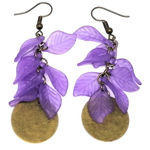Boucles d'oreilles pendantes sequins couleur bronze et perles feuilles violettes