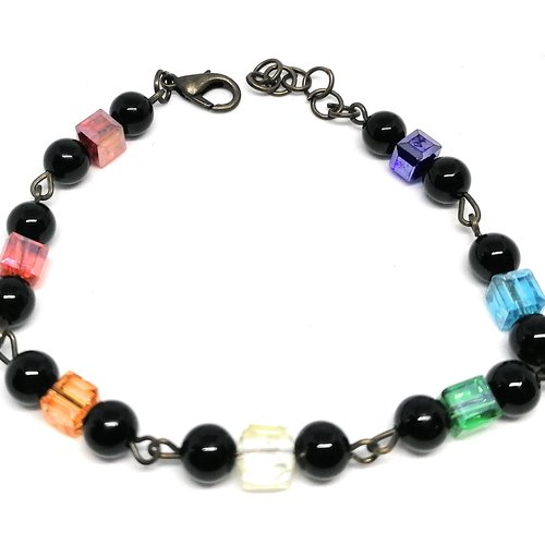 Bracelet en perles en verre carrée et noires