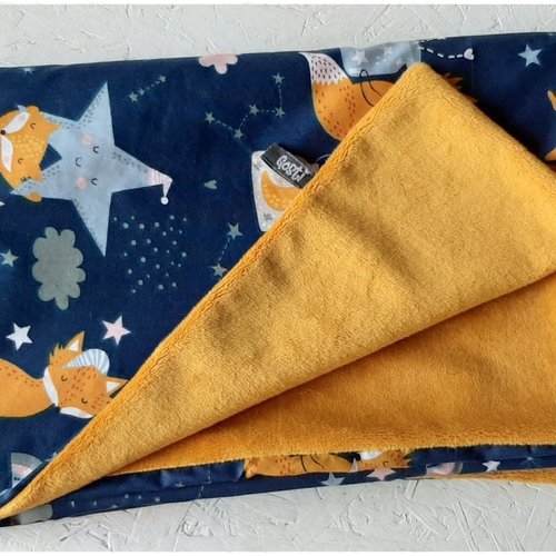 Couverture Plaid Bebe Toute Douce Coton Et Minky Renards Dormants Moutarde Et Bleu Marine Cadeau Naissance Adorable Un Grand Marche