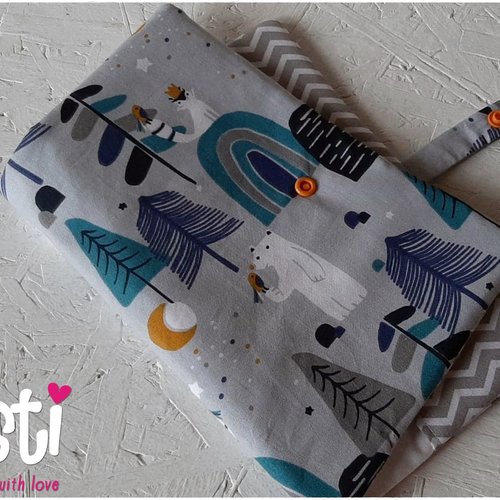 Protege Carnet De Sante En Tissu Jungle Personnalisable Housse Carnet Sante Vert Et Jaune Bebe Garcon Un Grand Marche