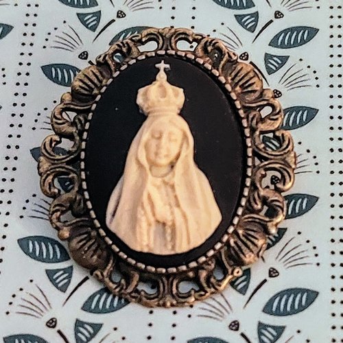 Broche spiritualité camee vierge marie gothique guadalupe