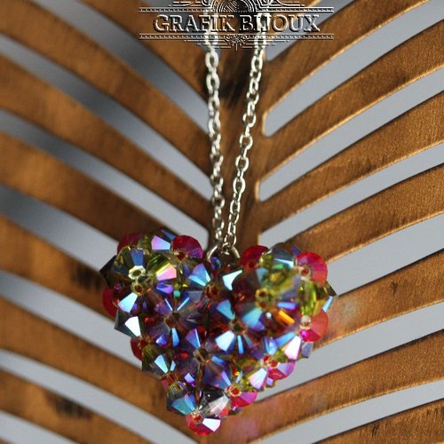Pendentif coeur avec perles en cristal autrichien et acier inoxydable