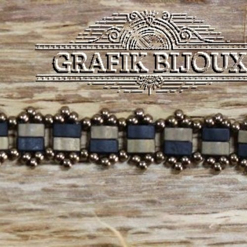 Bracelet avec perles half-tila, rocailles miyuki et acier inoxydable