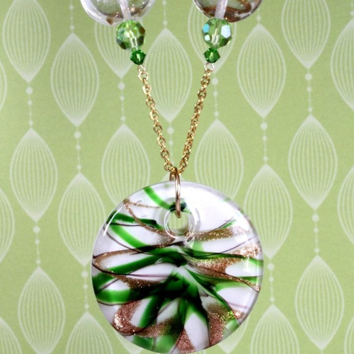 Collier avec pendentif en verre de murano, perles en cristal autrichien et plaqué or