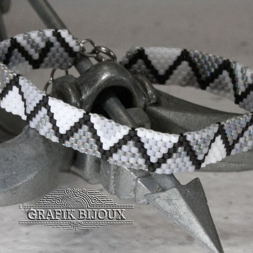 Bracelet triangles en miyuki et acier inoxydable