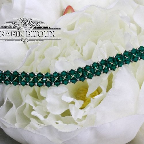 Bracelet avec perles en cristal autrichien, rocailles miyuki et acier inoxydable