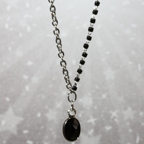 Collier avec pendentif et perles en verre et acier inoxydable