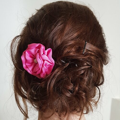 rose cheveux mariage