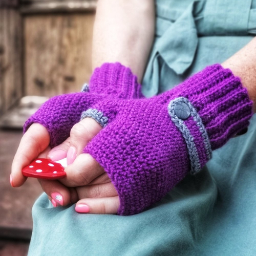 Mitaines tricotées en violet, gants d'hiver en laine