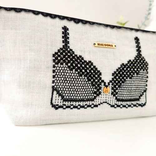Pochette brodée "lingerie chic" – haloona