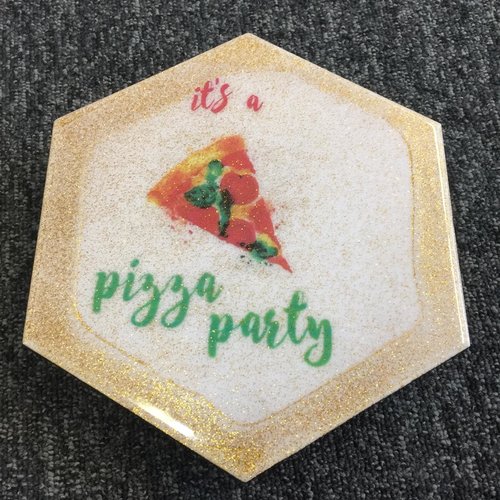 Dessous de plats - assiette it's a pizza party 22/25 cm - spécial pizza - résiste à la chaleur - multi usage - céramique
