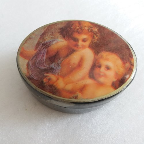 Petite boite forme ovale, illustration deux petits anges