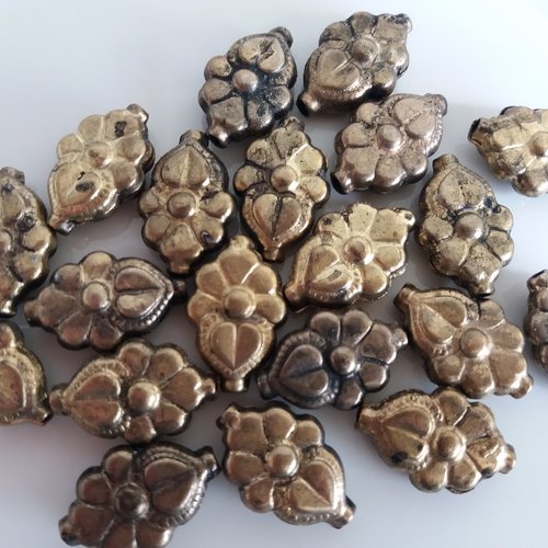 20 perles fantaisie, aspect metal couleur vieil or