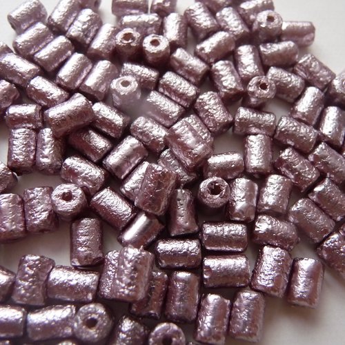 180 perles cylindriques aspect martele rose violine irise