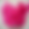 20 petites plumes couleur rose fuchsia, tailles differentes