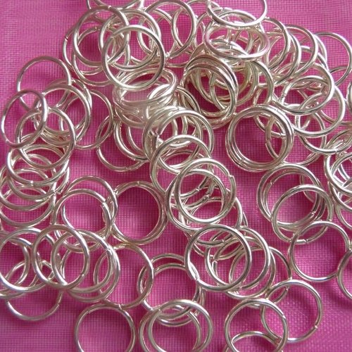 Apprets : 90 anneaux de jonction, diametre 10 mm, metal argente clair