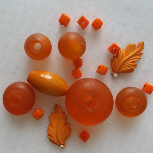 Melange creatif couleur orange avec perles artisanales en verre