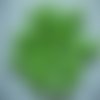 10 cabochons fleurs en résine, couleur vert pomme
