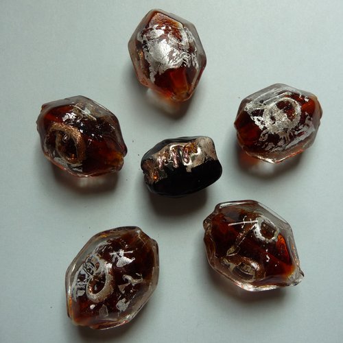 6 grosses perles en verre marron avec incrustation feuille d'argent - création bijoux