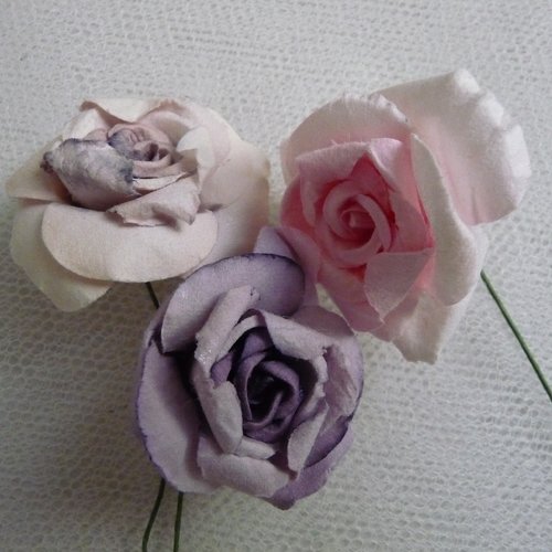 3 grosses fleurs en papier,  tons pastels mauve et rose - décoration florale, home-déco, scrap