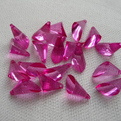 20 perles pampilles en plastique couleur rose fonce 