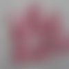 20 perles pampilles en plastique couleur rose clair 
