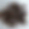 20 perles synthetiques rondes  couleur marron aspect irise 