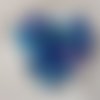 Perles bleues - melange de 67 perles artisanales en verre, couleur bleue 