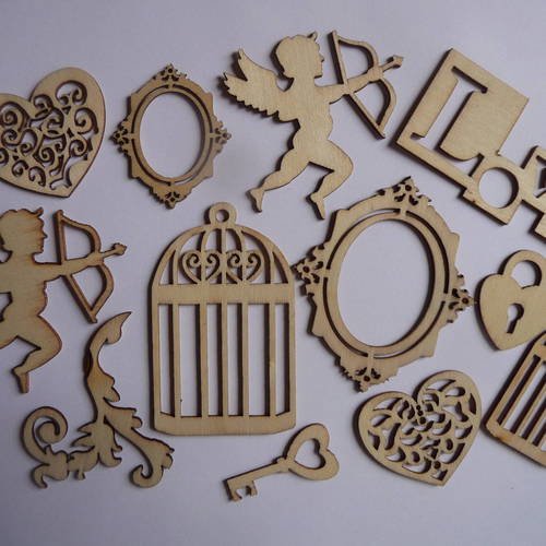 Scrapbooking : 12 decoupes en bois formes variees (coeurs, angelots, cadres ...) 