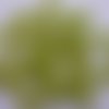 50 fleurs plastique couleur vert / jaune,  pour loisirs creatifs, home deco 