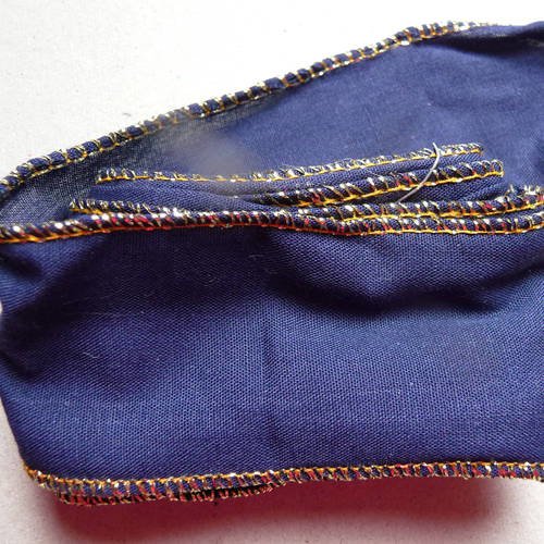 Ruban fete pour decorations, noeuds - 1,80 m x 3,5 cm -  couleur  bleue bords dores