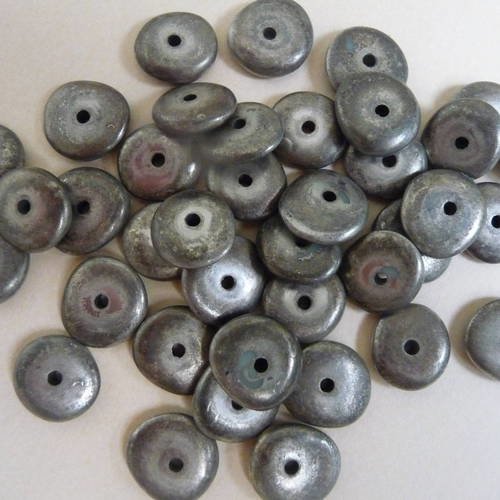 Lot perles plates, aspect metal argente vieilli
