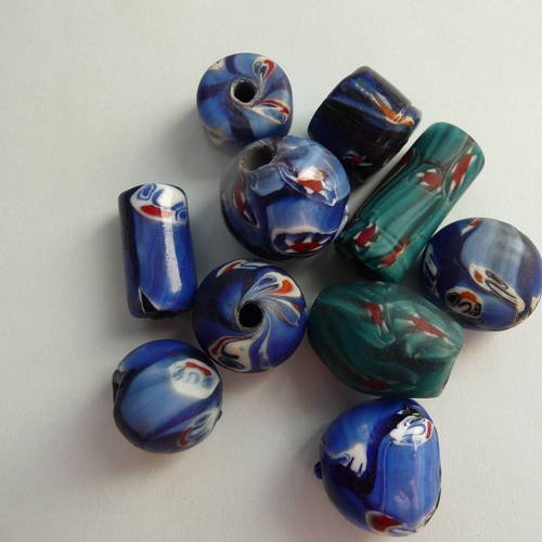Melange de jolies perles fantaisie tons bleus
