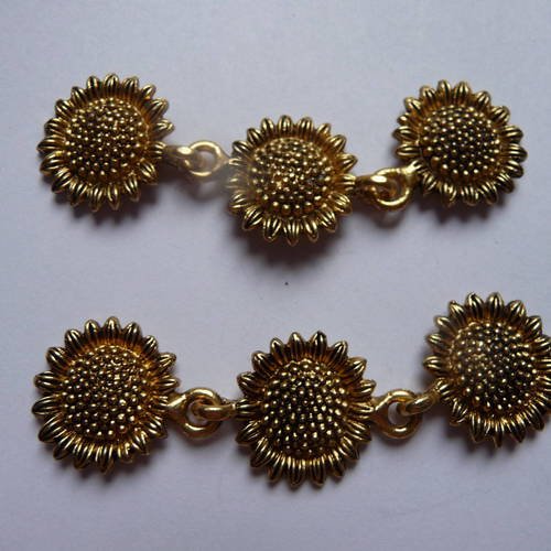 2 breloques 3 fleurs soleils en metal dore vieilli 