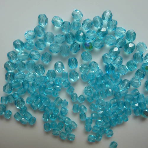 Perles bleues - 160 perles a facettes, en verre de boheme, couleur bleue 