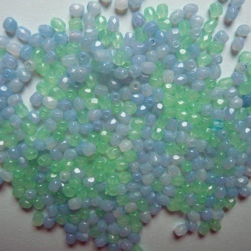 200 perles a facettes 3 mm, en verre de boheme, couleurs pastels (bleu et vert) 