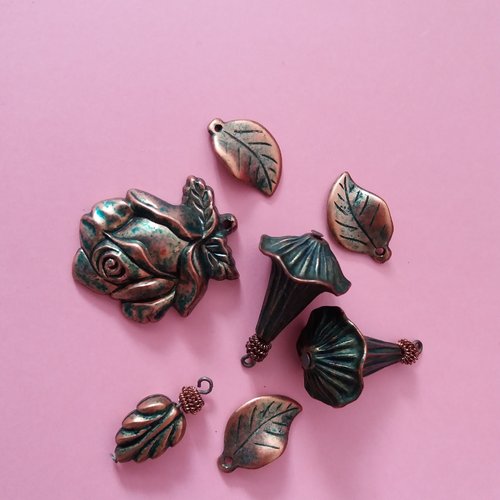 Assortiment breloques pour creation bijou ou customisation