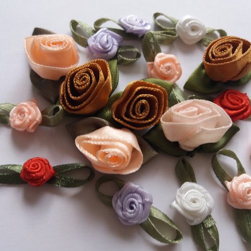 Lot de fleurs en satin, couleurs variées - couture, scrapbooking, customisation, loisirs créatifs, décoration