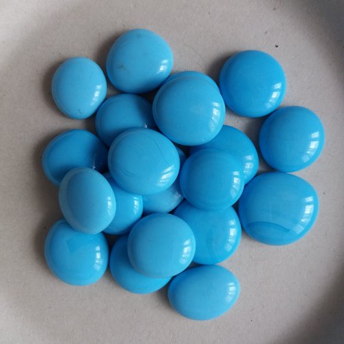 10 cabochons en verre turquoise, formes rondes et plates, tailles différentes