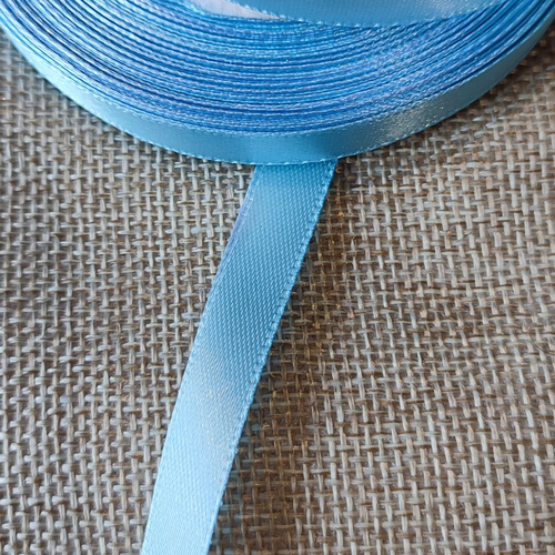 1 mètre de ruban satin 10 mm bleu clair