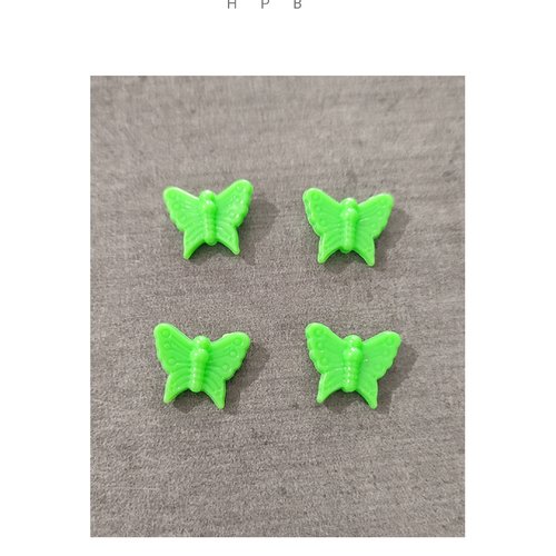 Lot de 4 perles acryliques en forme de papillon