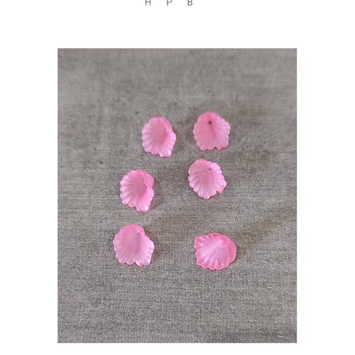 Lot de 6 perles acryliques fleur